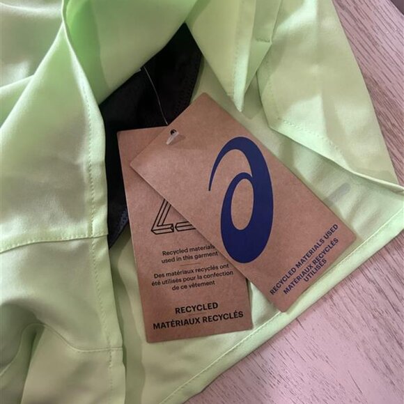 ASICS GREEN ROAD SHORTS W/ TAGS - Women's Size M - Picture 3 of 4